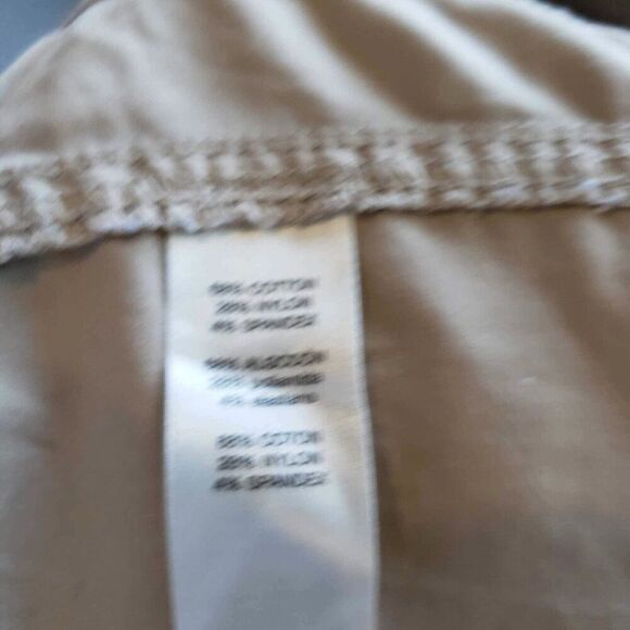 Chicos Zenergy Cargo Cropped Pants Beige High Rise Stretch Capri Size 3 US XL - Picture 8 of 10